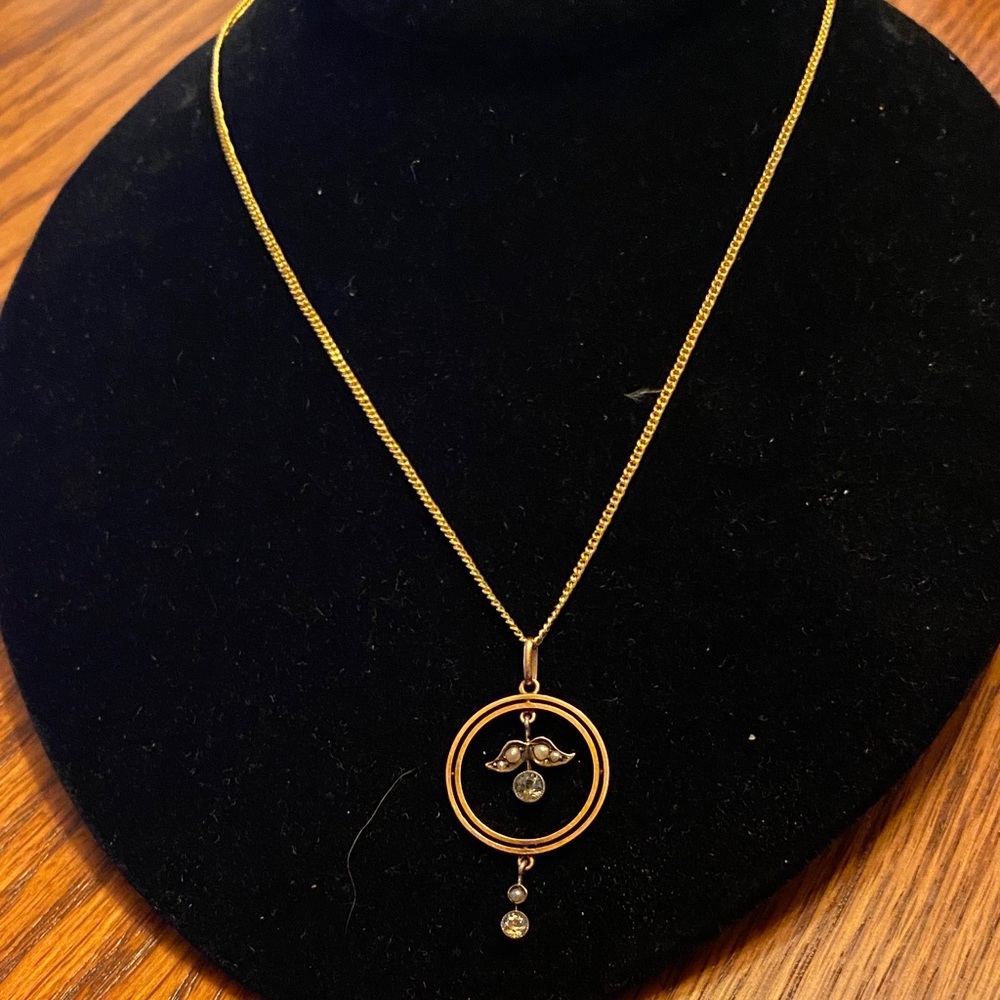9K Pendant with Aquamarines and seed pearls